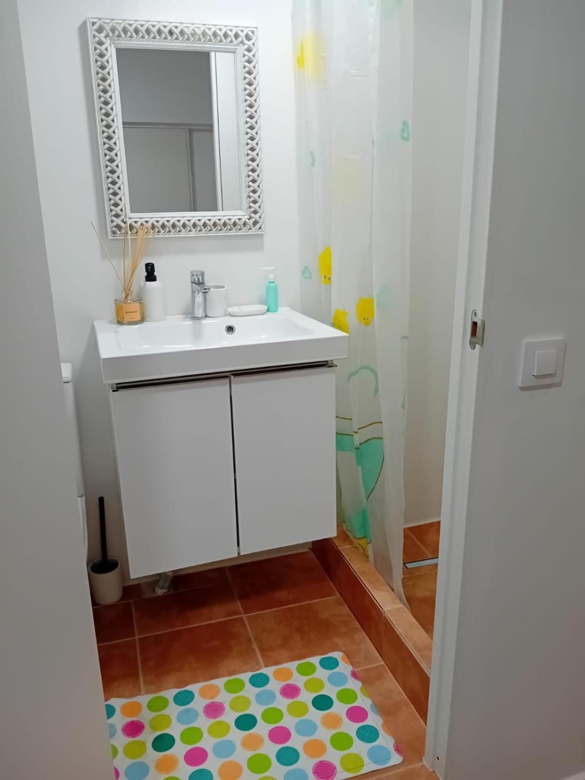 Апартаменты Alquilo Mini Departamento Сан-Бой-де-Льобрегат Экстерьер фото